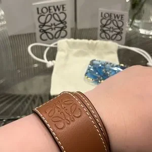 LOEWE ロエベ Jewe Small Slap Bracelet Tan Loewe - Small Slap Bracelet | HBX - Globally Curated Fashion